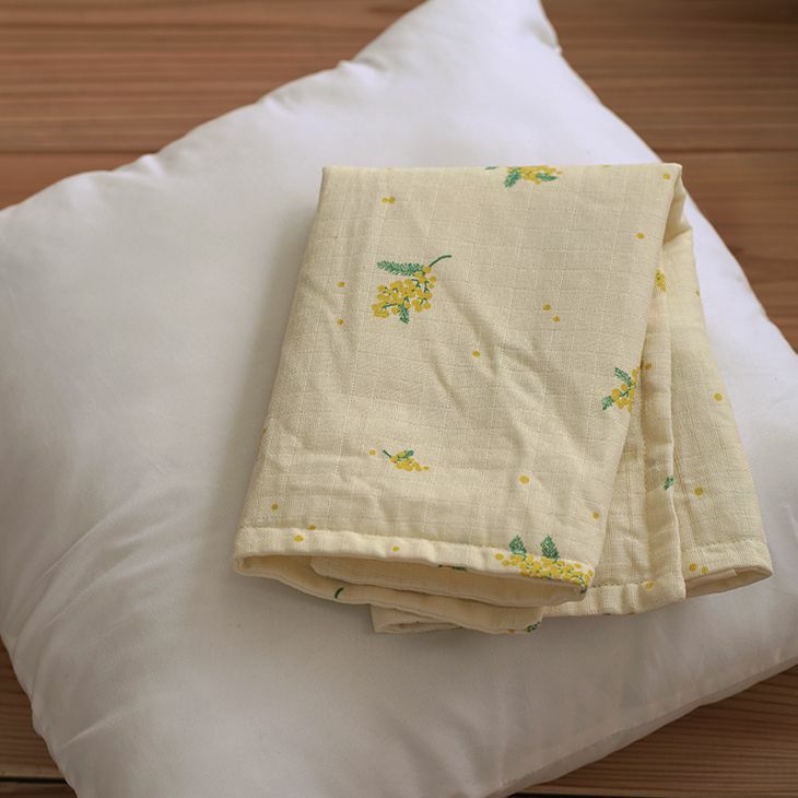 おしゃれな小花柄のフルールクッション（カバーは丸洗いOK）