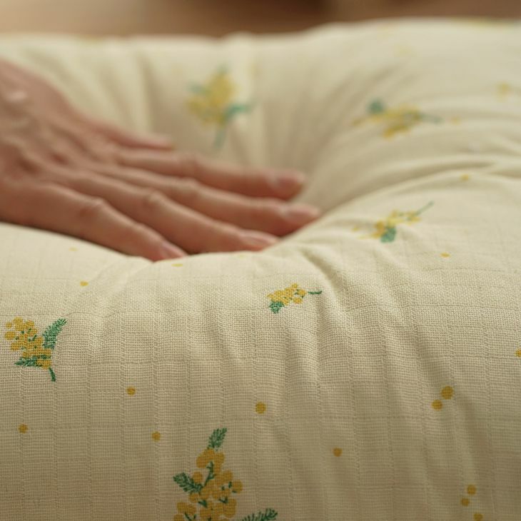 おしゃれな小花柄のフルールクッション（ふっかふかクッション）