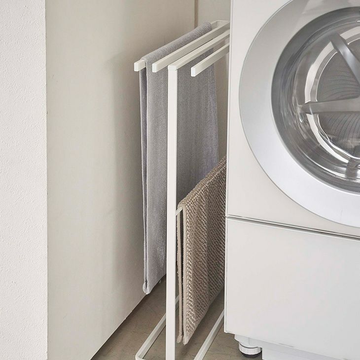 towerタワー横から掛けられるバスタオルハンガースリムホワイト(イメージ)