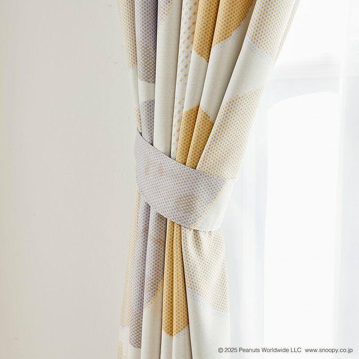遮光カーテンPEANUTS/ピーナッツハーフトーンドット（タッセル）