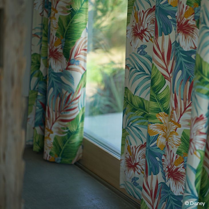 遮光カーテンSTITCH/アロハボタニカ（カラー）