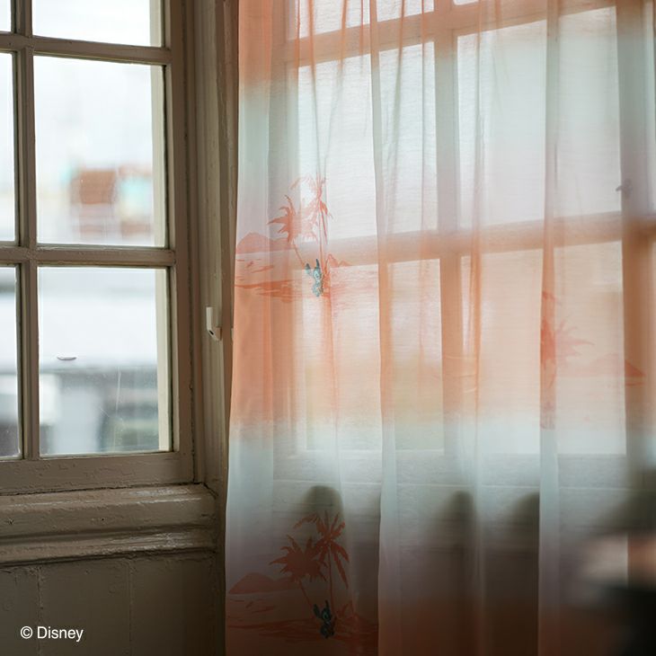 Disney 夕暮れのグラデーションが美しい、リゾート気分満点のデザイン カーテン レース STITCH/サンセットボイル